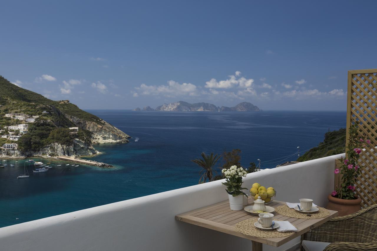 Maridea Casa Vacanza- Le Alcove sul Mare Suites Ponza Exterior foto